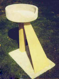 H post with bed and ramp